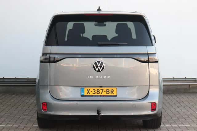 Volkswagen ID. Buzz (2023) thumbnail 5