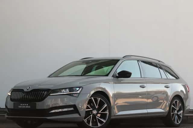 Škoda Superb (2022) thumbnail 1