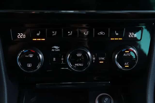 Škoda Superb (2022) thumbnail 13