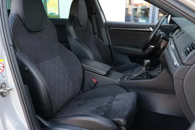 Škoda Superb (2022) thumbnail 8