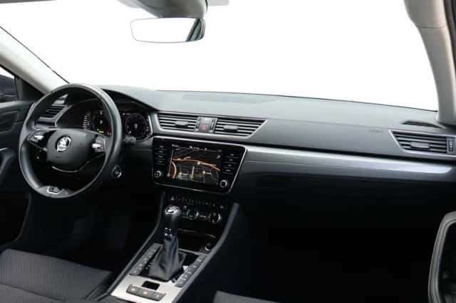 Škoda Superb (2022) thumbnail 22