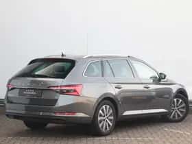 Škoda Superb (2022) thumbnail 5