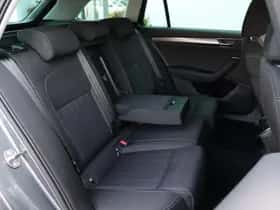 Škoda Superb (2022) thumbnail 9