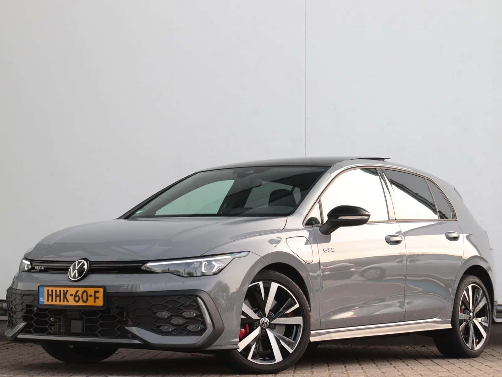 Volkswagen Golf (2025) — foto 1
