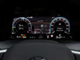 Volkswagen Golf (2025) thumbnail 12