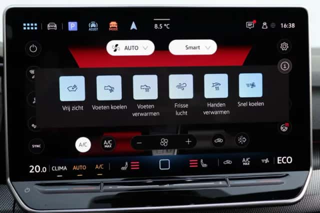 Volkswagen Golf (2025) thumbnail 17