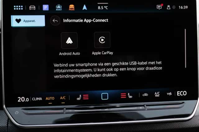 Volkswagen Golf (2025) thumbnail 24