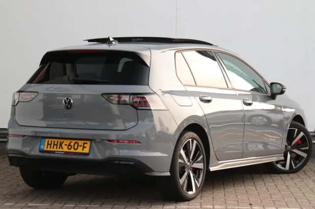 Volkswagen Golf (2025) thumbnail 6