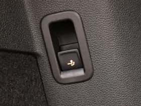 Volkswagen Golf (2025) thumbnail 10
