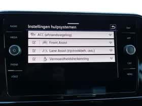 Volkswagen T-Roc (2024) thumbnail 32
