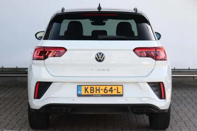 Volkswagen T-Roc (2024) thumbnail 6