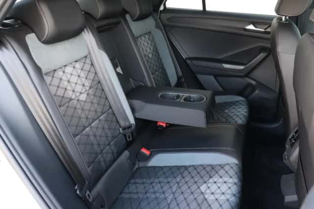 Volkswagen T-Roc (2024) thumbnail 9