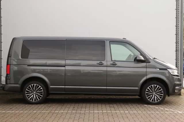 Volkswagen Transporter (2024) thumbnail 3