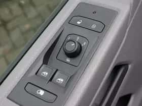 Volkswagen Transporter (2024) thumbnail 22