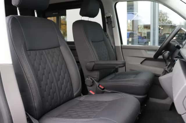 Volkswagen Transporter (2024) thumbnail 7
