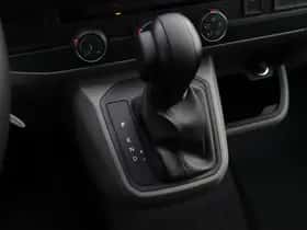 Volkswagen Transporter (2024) thumbnail 9