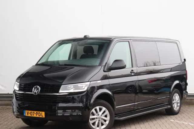 Volkswagen Transporter (2024) thumbnail 1