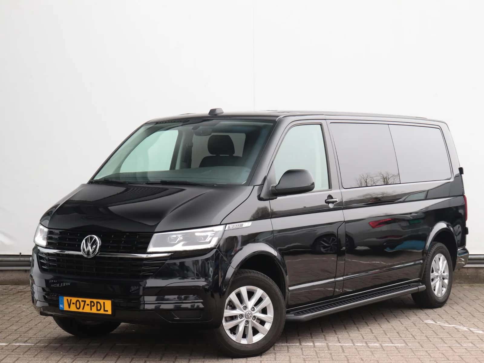 Volkswagen Transporter (2024) — foto 1