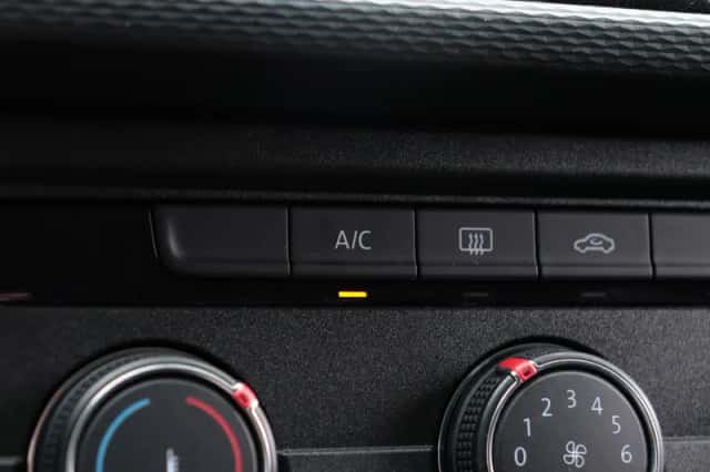 Volkswagen Transporter (2024) thumbnail 17