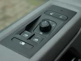 Volkswagen Transporter (2024) thumbnail 18