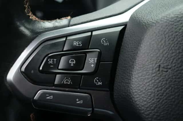 Volkswagen Amarok (2023) thumbnail 17