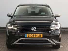 Volkswagen Tiguan (2021) thumbnail 2