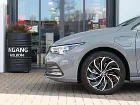 Volkswagen Golf (2021) thumbnail 22