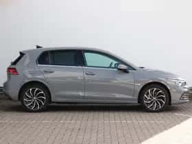Volkswagen Golf (2021) thumbnail 4
