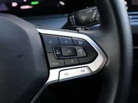 Volkswagen Golf (2021) thumbnail 35
