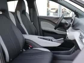 BYD Dolphin (2026) thumbnail 7