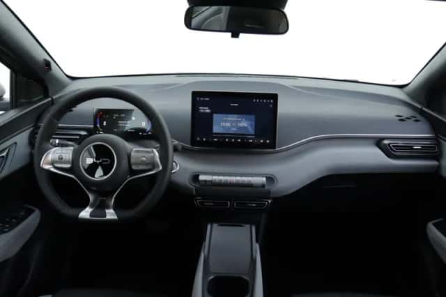 BYD Dolphin (2026) thumbnail 6