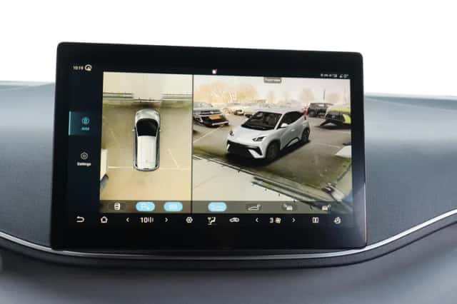 BYD Dolphin (2026) thumbnail 12