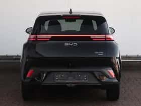 BYD Dolphin (2026) thumbnail 5
