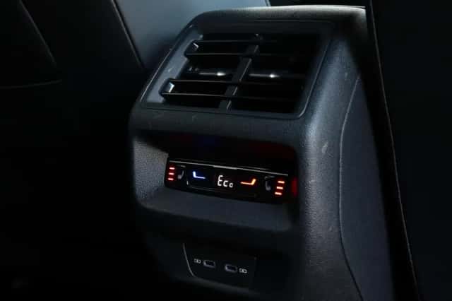 Volkswagen Tiguan (2025) thumbnail 15