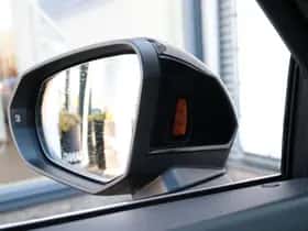 Audi Q3 (2020) thumbnail 10