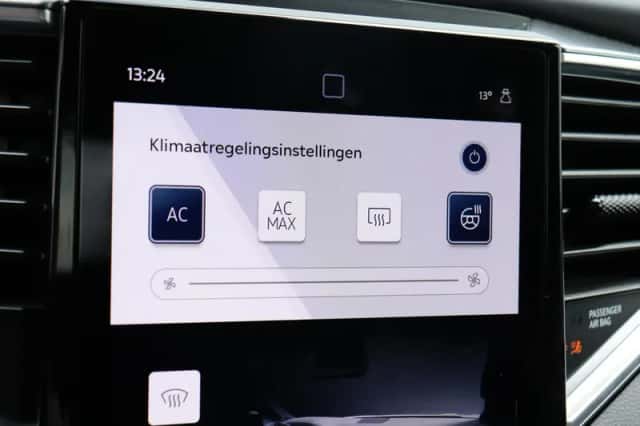 Volkswagen Amarok (2024) thumbnail 21