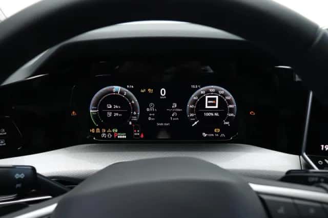 Volkswagen Golf (2026) thumbnail 17