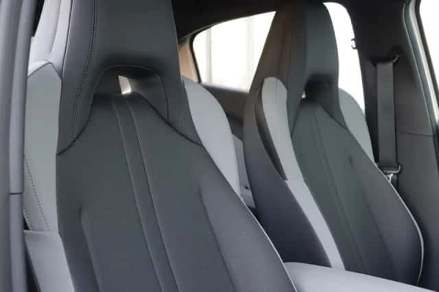 BYD Dolphin (2026) thumbnail 8