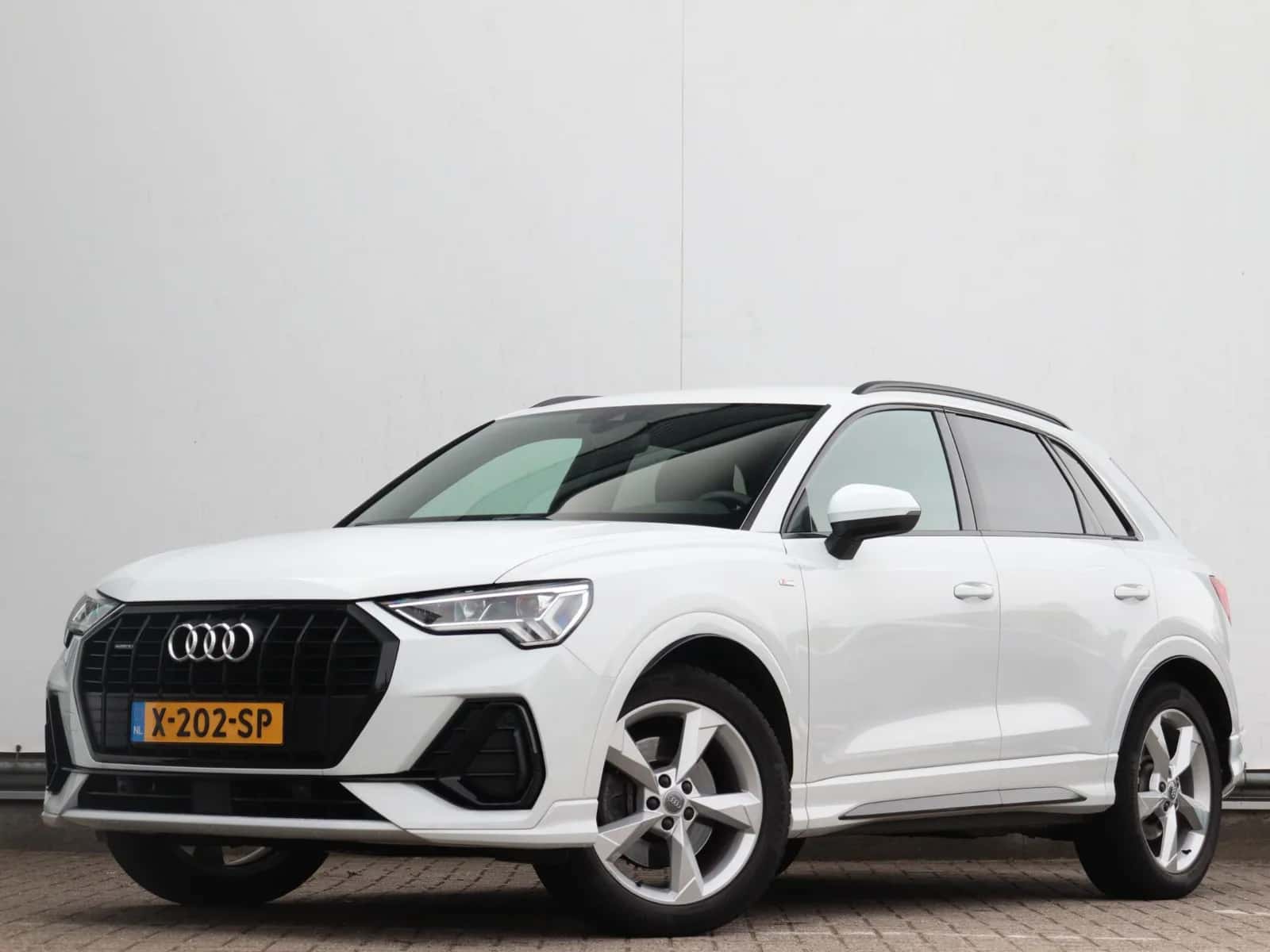 Audi Q3 (2019) — foto 1