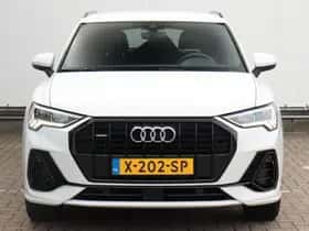 Audi Q3 (2019) thumbnail 2