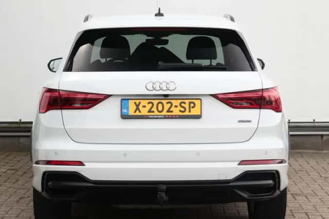 Audi Q3 (2019) thumbnail 6