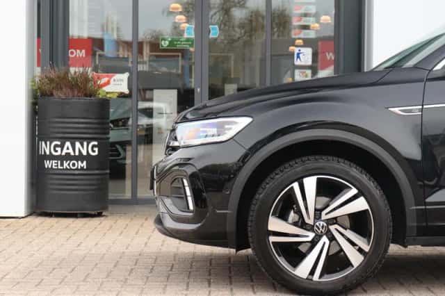 Volkswagen T-Roc (2024) thumbnail 17
