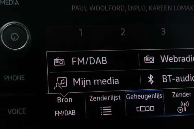 Volkswagen T-Roc (2024) thumbnail 30