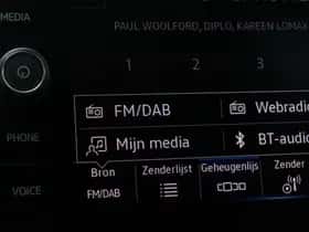 Volkswagen T-Roc (2024) thumbnail 30
