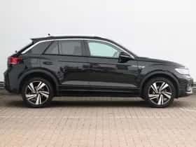 Volkswagen T-Roc (2024) thumbnail 4