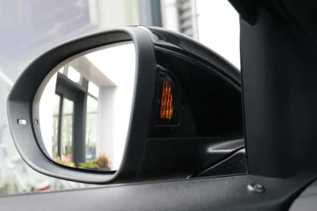 Volkswagen T-Roc (2024) thumbnail 33