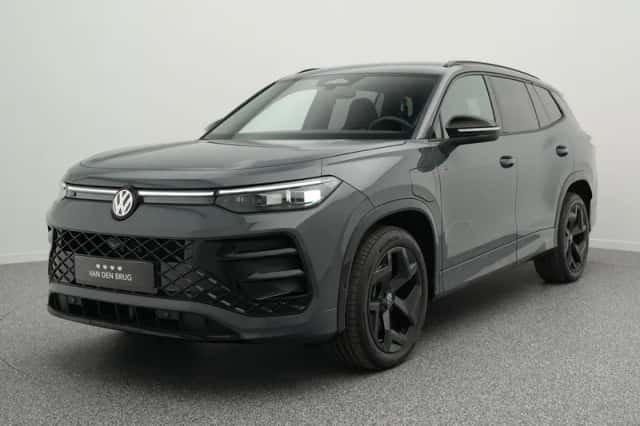 Volkswagen Tayron (2025) thumbnail 1