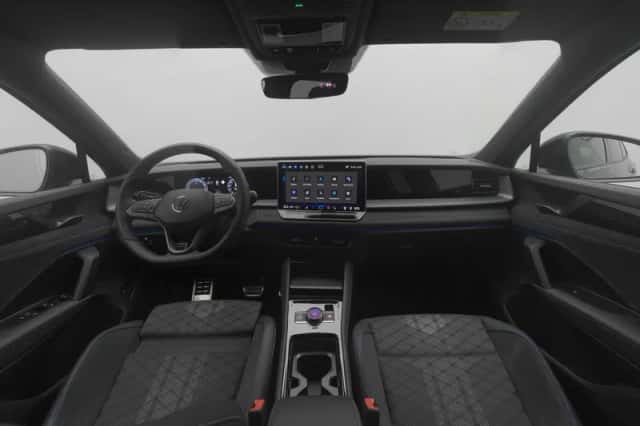 Volkswagen Tayron (2025) thumbnail 3