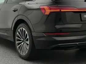 Audi e-tron (2022) thumbnail 24