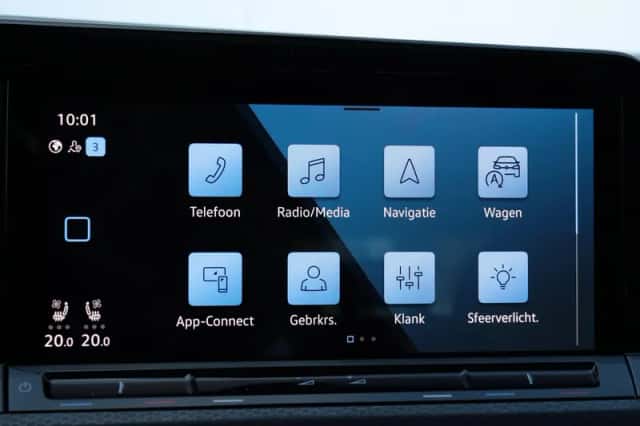 Volkswagen Golf (2024) thumbnail 16